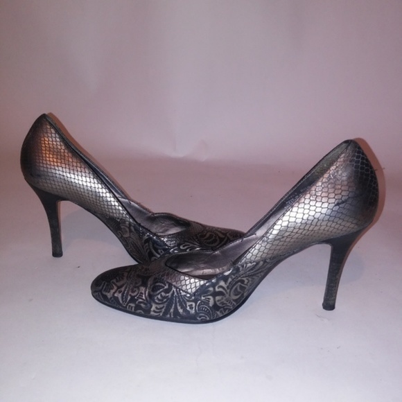 Carlos Pumps - Picture 5 of 8